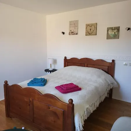 Revedelac Chambre Privee Gæstehus *